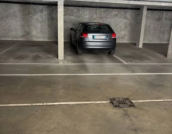 Garage/Parking