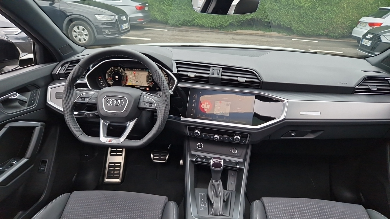 Audi Q3 Sportback 35 TFSI 150 ch S tronic 7 — photo 21