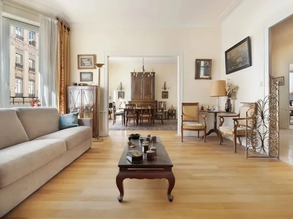 Appartement 5 pièces 180 m²