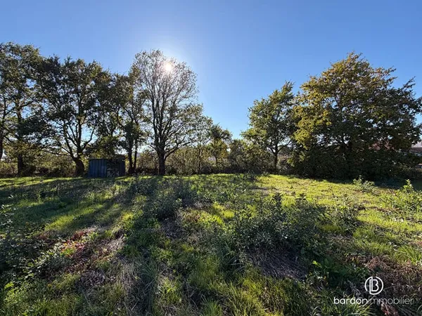 Terrain 1000 m² - Saint-Étienne-de-Mer-Morte