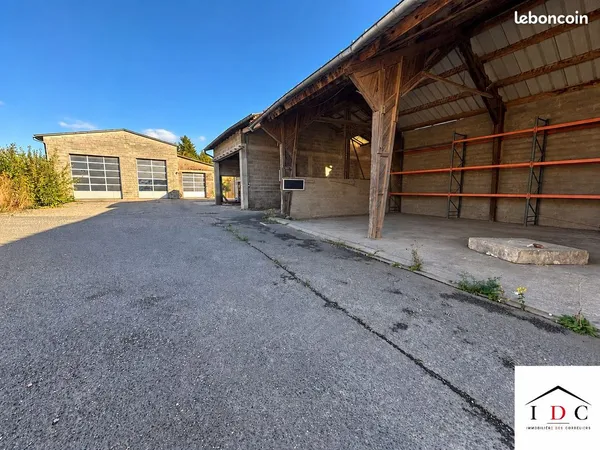 Maison 5 pièces 300 m²