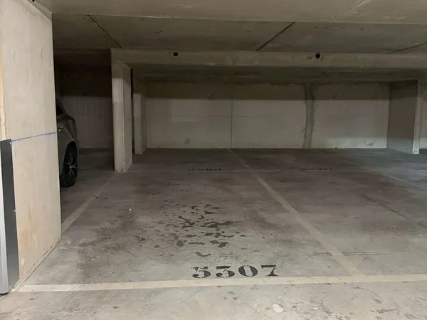 Parking 24 m²