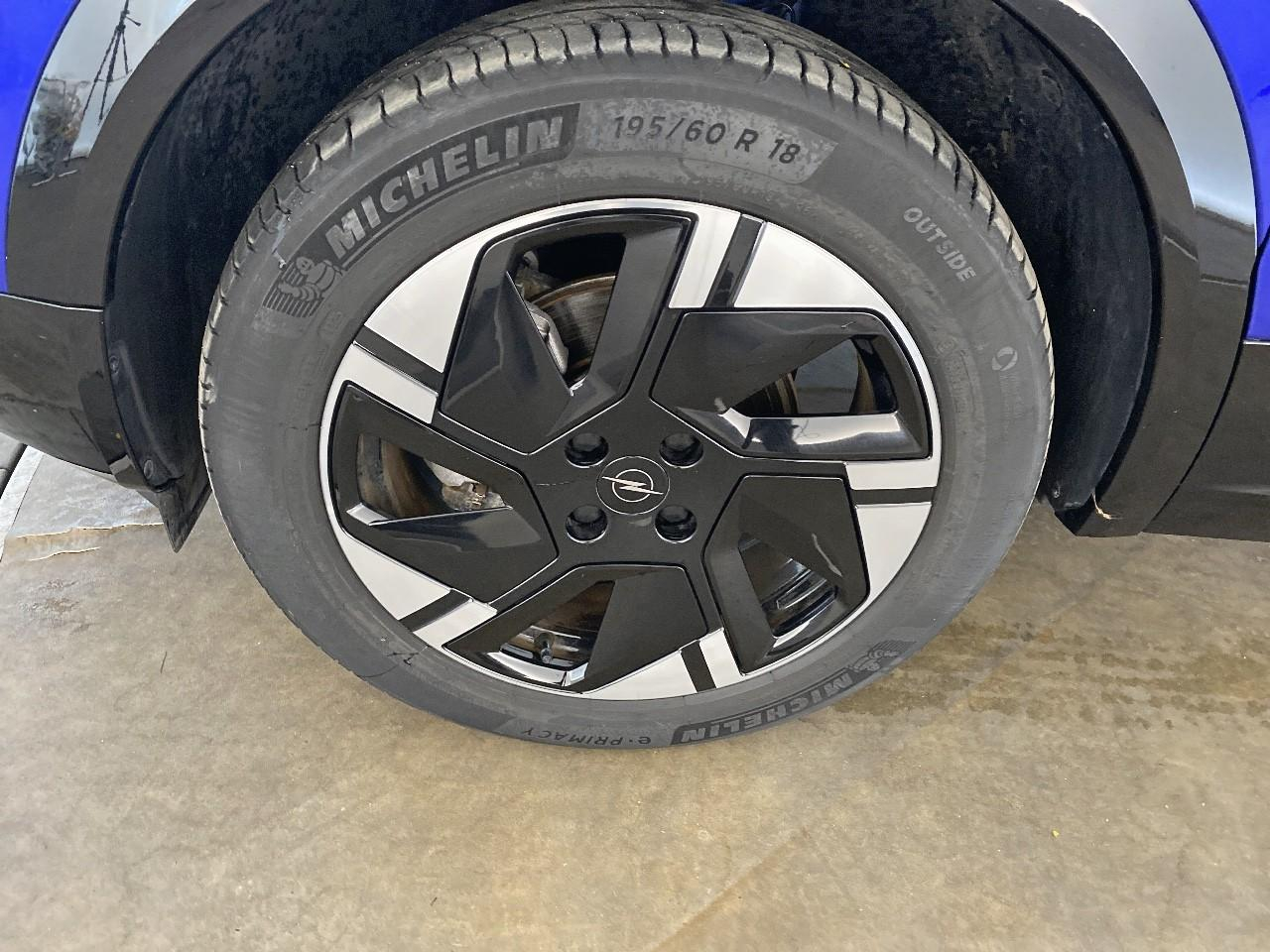 Opel Mokka electrique 156 ch & batterie 54 kwh gs — photo 11