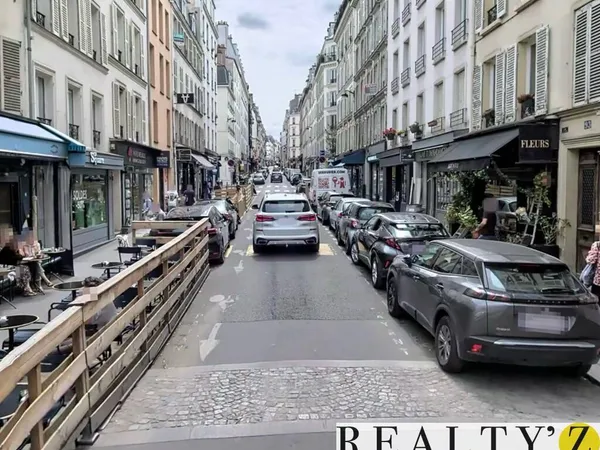 Boutique 2 pièces 130 m²