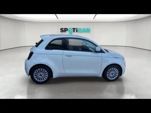 Fiat 500 e 118ch my23 — photo 6