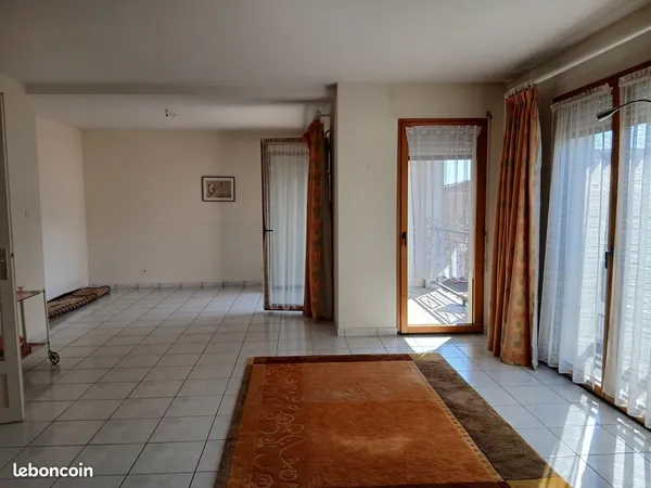 Appartement t4 centre ville