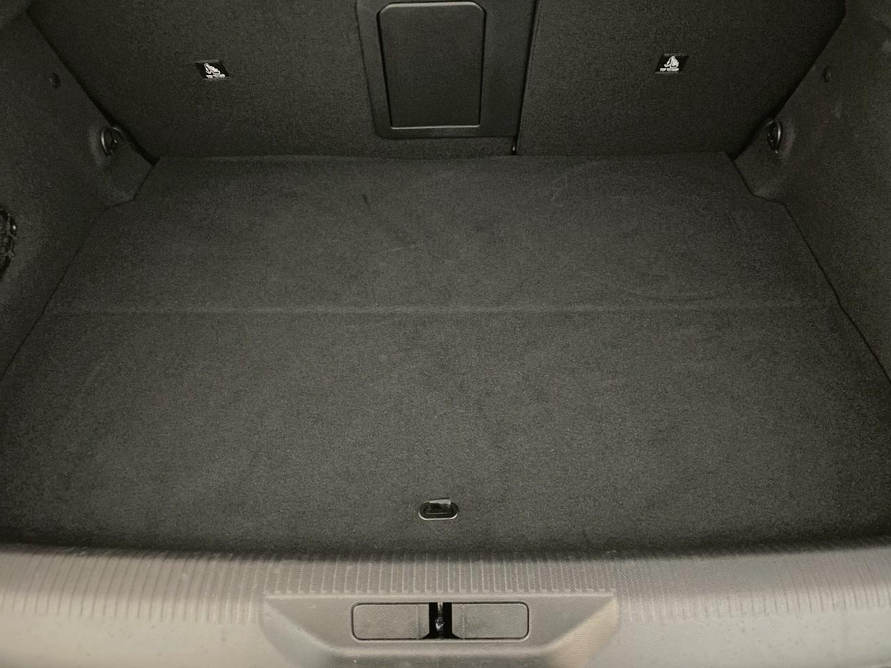 Peugeot 308 electrique 55 kwh 156ch gt — photo 6
