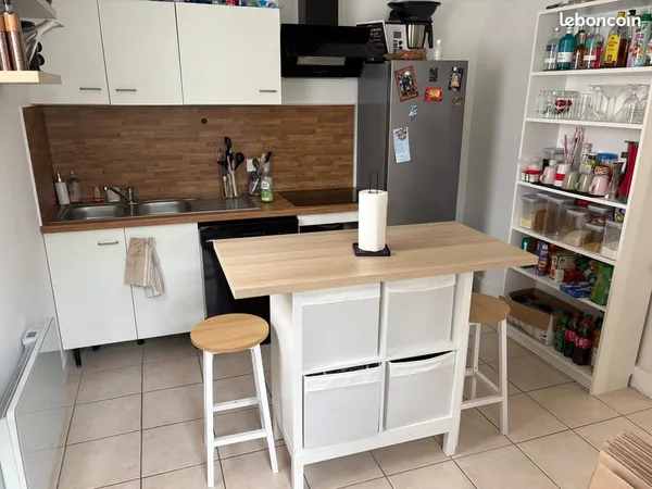 APPARTEMENT T3 DUPLEX PROCHE COMMODITÉS 62 m2
