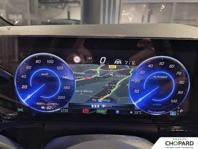 Mercedes Eqa 250+ — photo 9