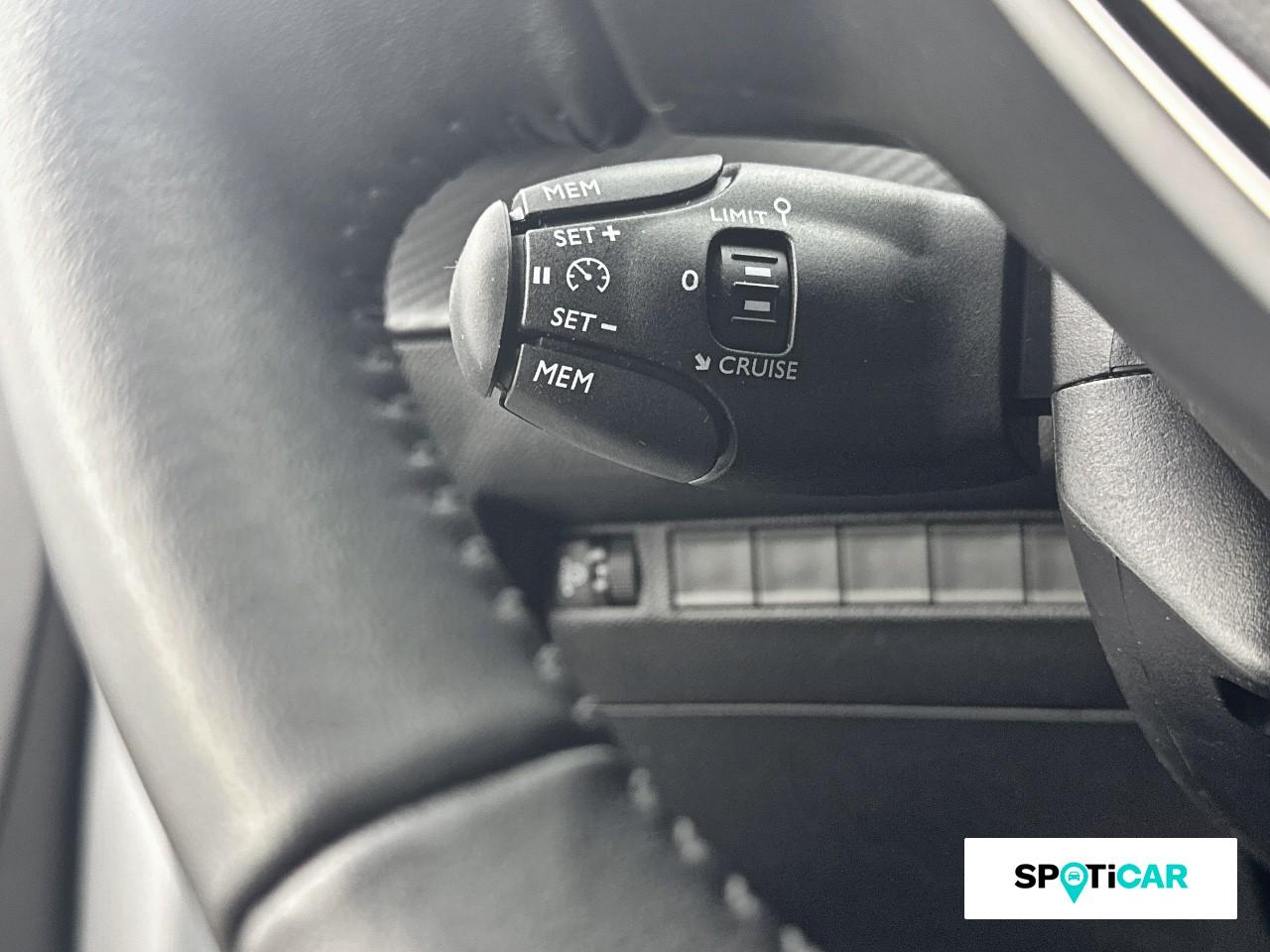 Peugeot 208 1.2 100ch s&s style — photo 18