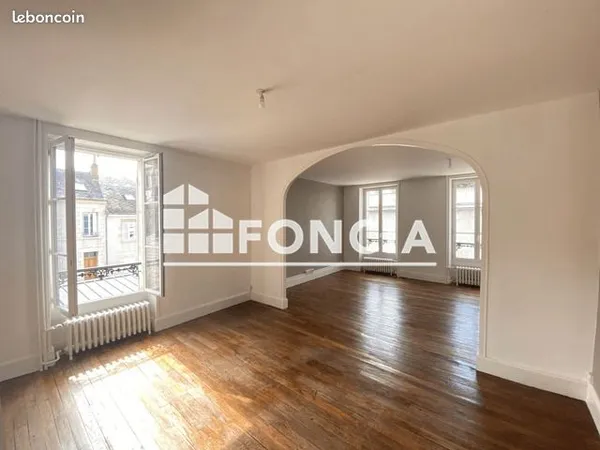 Appartement 6 pièces 166 m²