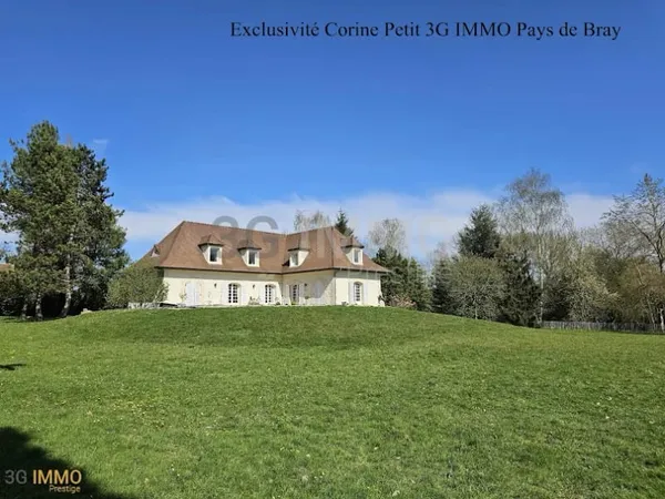 Propriété 9 pièces 228 m²