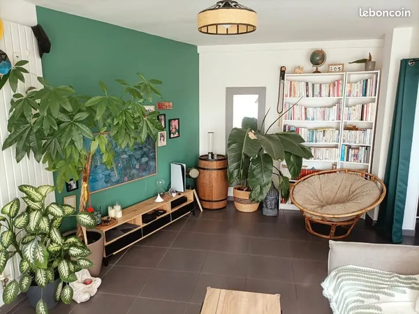 À louer - Appartement 4 pièces de 82 m²+ Cave