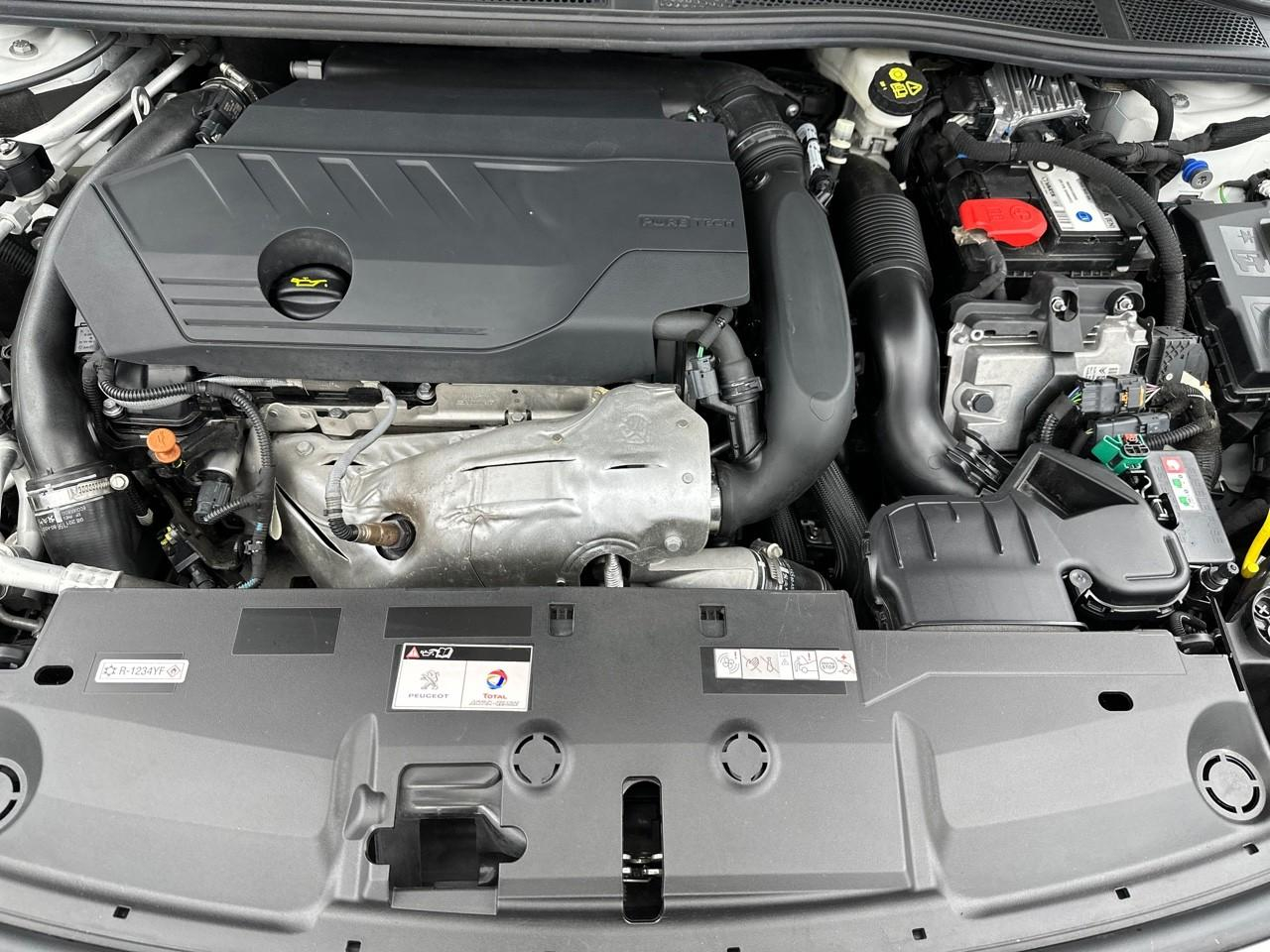 Peugeot 308 phev 180 e-eat8 allure — photo 13