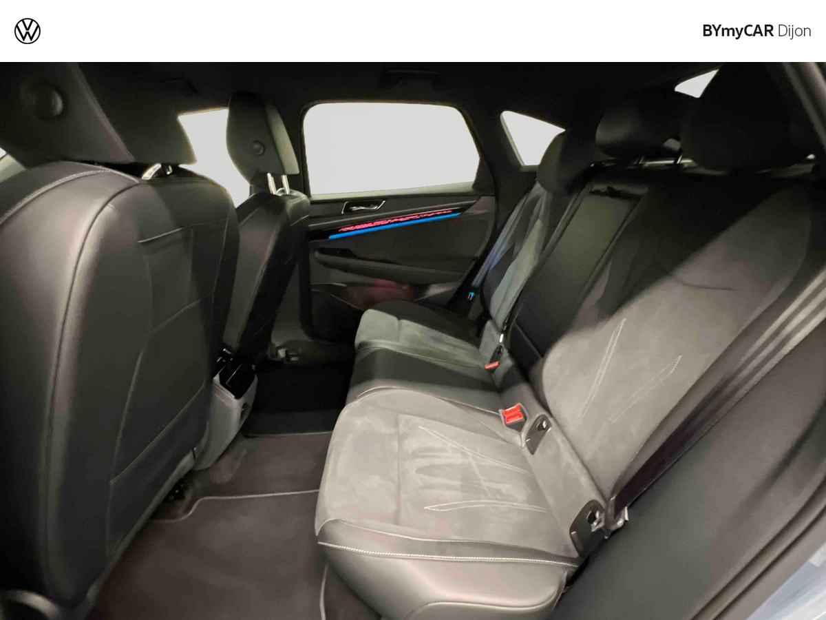 Volkswagen ID.7 Pro S — photo 12