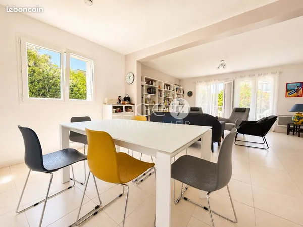 Maison 8 pièces 164 m²