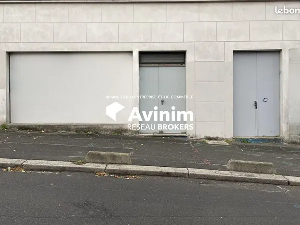 Local commercial 173 m² Montreuil