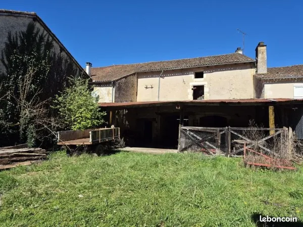 Maison de ville 200 m² Saint Pardoux La Riviere