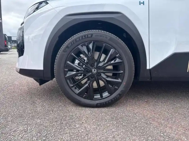 Citroën C5 Aircross hybride rechargeable 225 ch e-eat7 — photo 13
