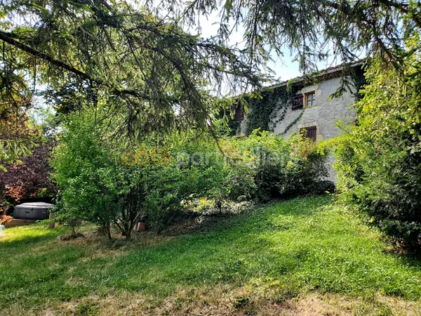 Maison à MONTMORIN