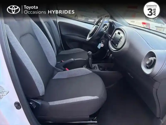 Toyota Aygo X 1.0 vvt-i 72ch active business my23 — photo 6