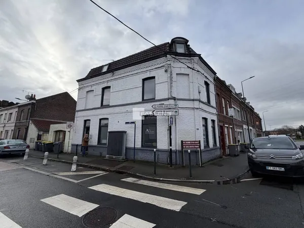 Bureaux 183 m²