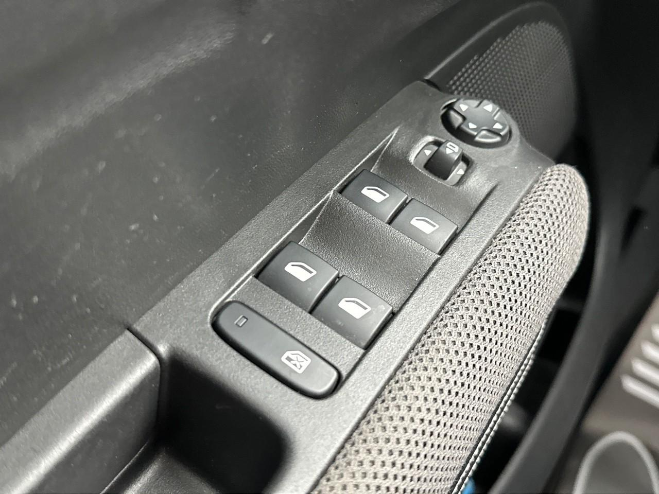 Citroën C3 Aircross puretech 130 s&s eat6 rip curl — photo 15