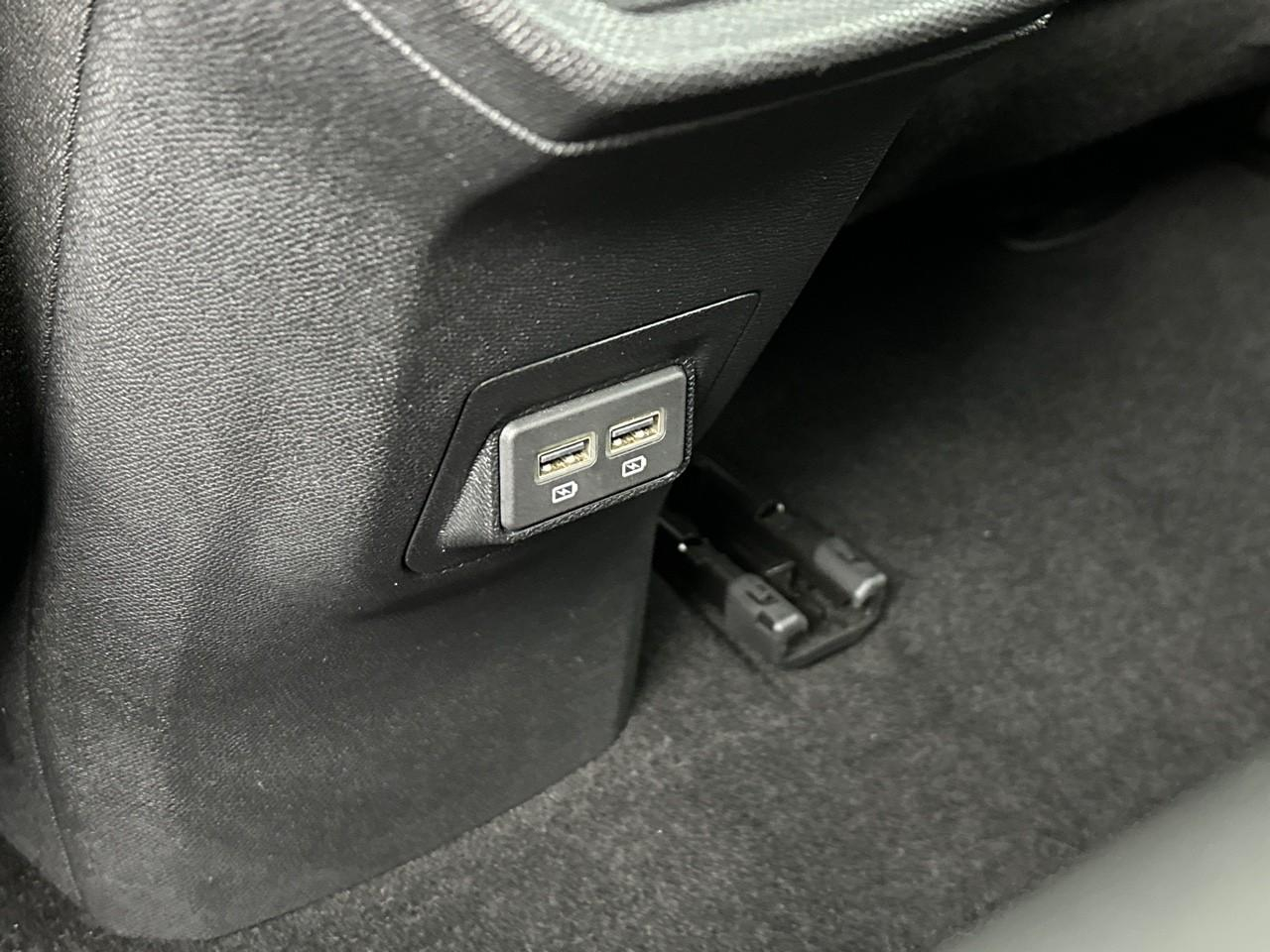 Peugeot 3008 hybrid 225 e-eat8 gt pack — photo 42