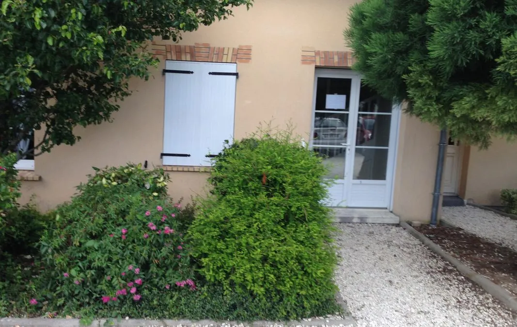 Photo 2
