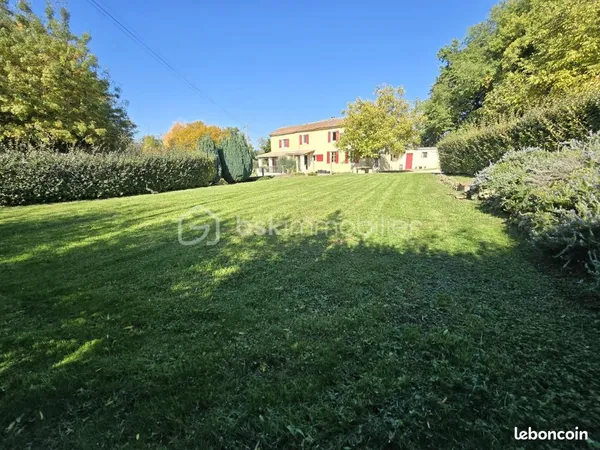 Ferme 7 pièces 200 m²