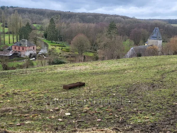 Terrain en individuel 2046 m²