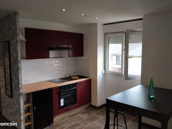 2 Pièces 32m2 Rue du val notre dame