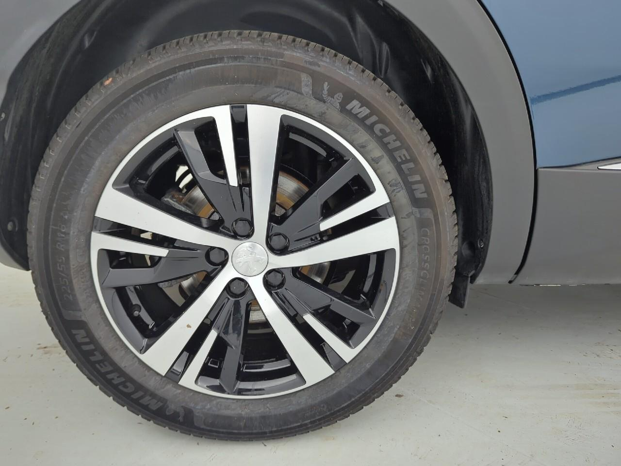 Peugeot 3008 puretech 130ch s&s eat8 gt — photo 31