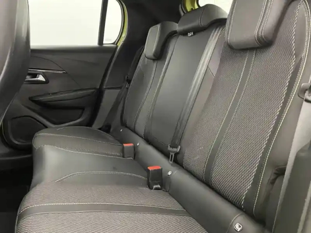 Peugeot 208 puretech 100 s&amp;s bvm6 — photo 15