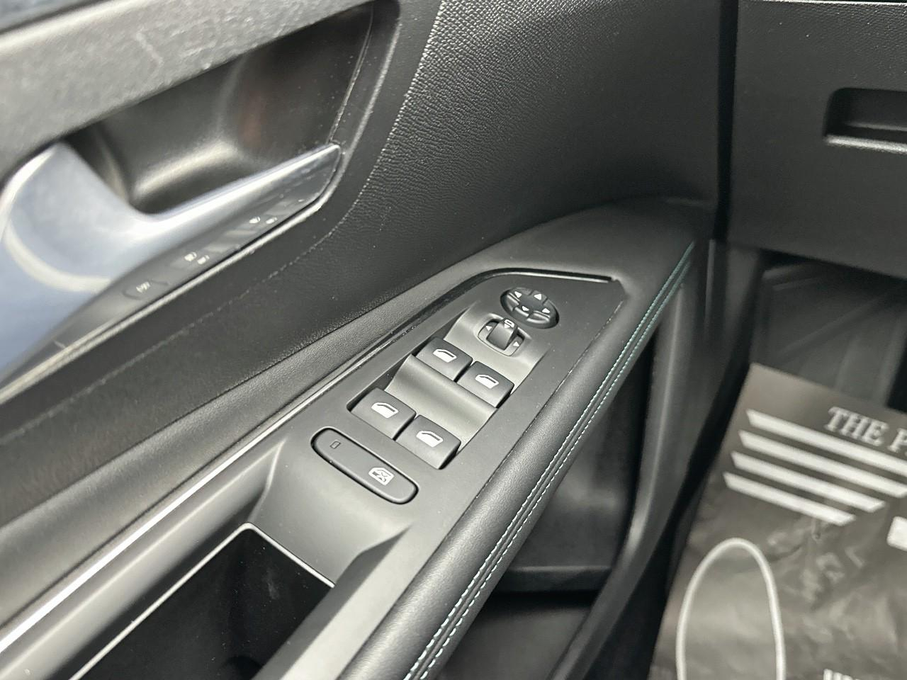 Peugeot 3008 hybrid 225 e-eat8 allure pack — photo 15