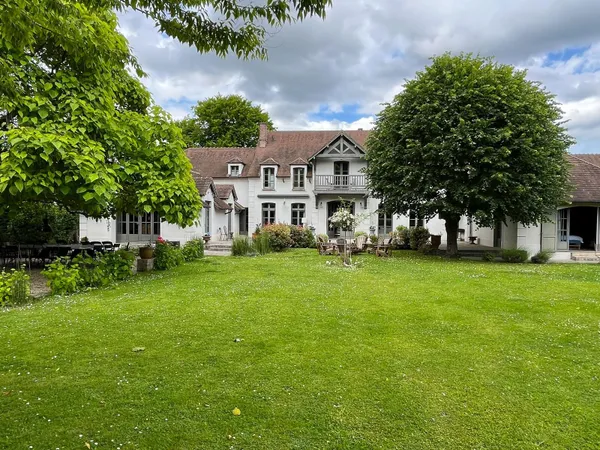 Maison 10 pièces 650 m²