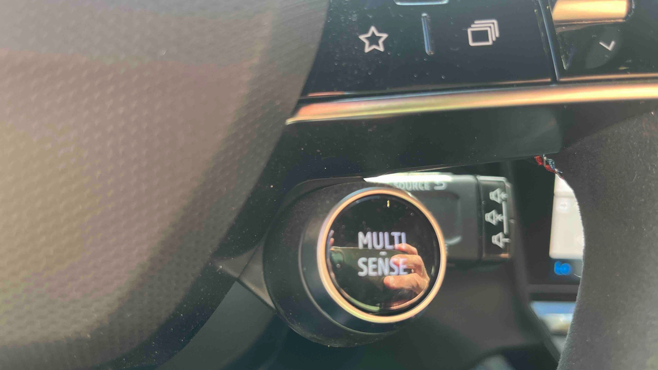 Renault Austral full hybrid E-Tech 200 ch — photo 17