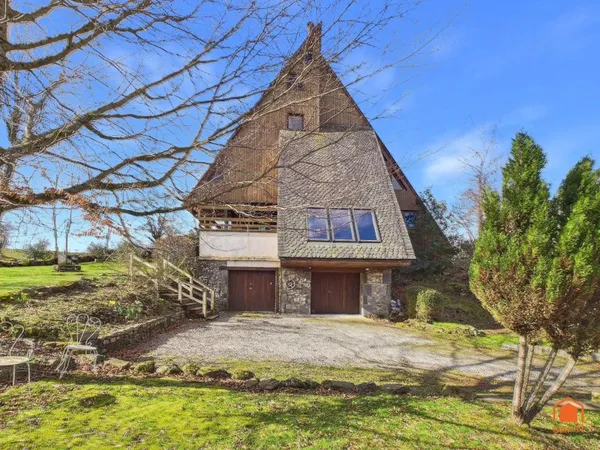 Grand chalet de caractère au coeur du Sancy