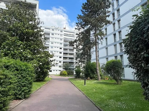 Studio 1 pièce 18 m²