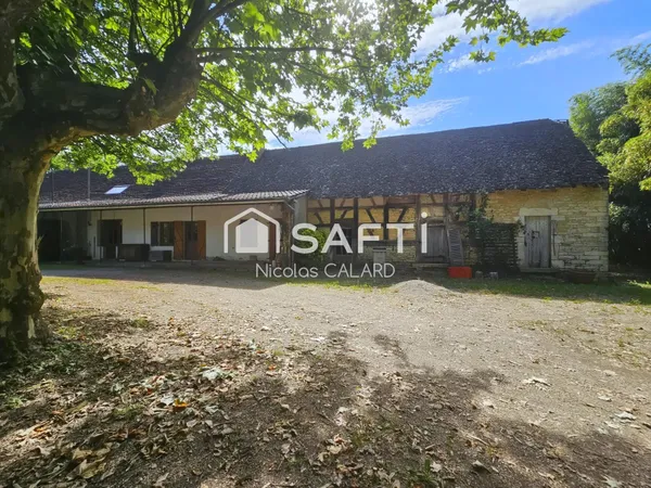 Maison mitoyenne au calme