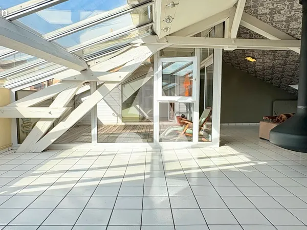 Loft 5 pièces 127 m²