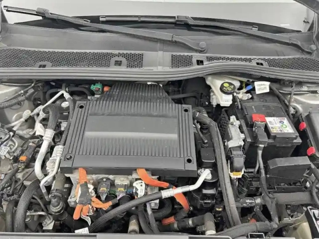 Peugeot 208 electrique 50 kwh 136ch — photo 47