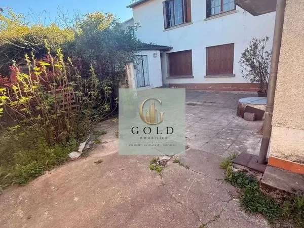 Propriété 7 pièces 172 m²