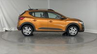 Dacia Sandero 1.0 TCe 90ch Stepway Confort — photo 4