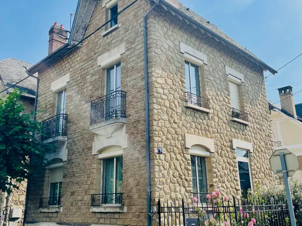 Maison 8 pièces 137 m²