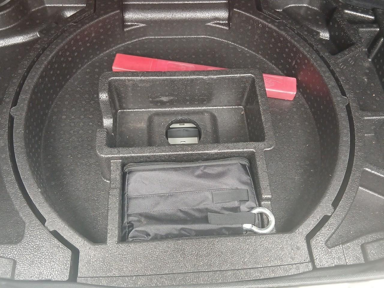Ds Ds 4 bluehdi 130 eat8 performance line+ — photo 36