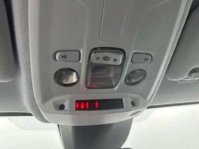 Peugeot 208 puretech 100 s&amp;s bvm6 — photo 21