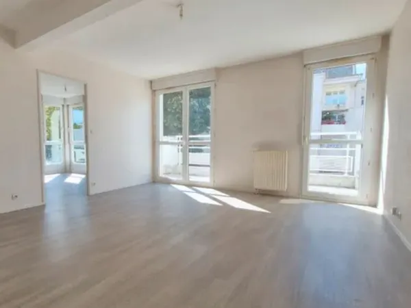 Location t2