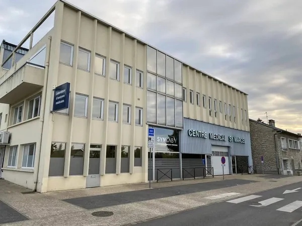 Bureaux 4 pièces 147 m²