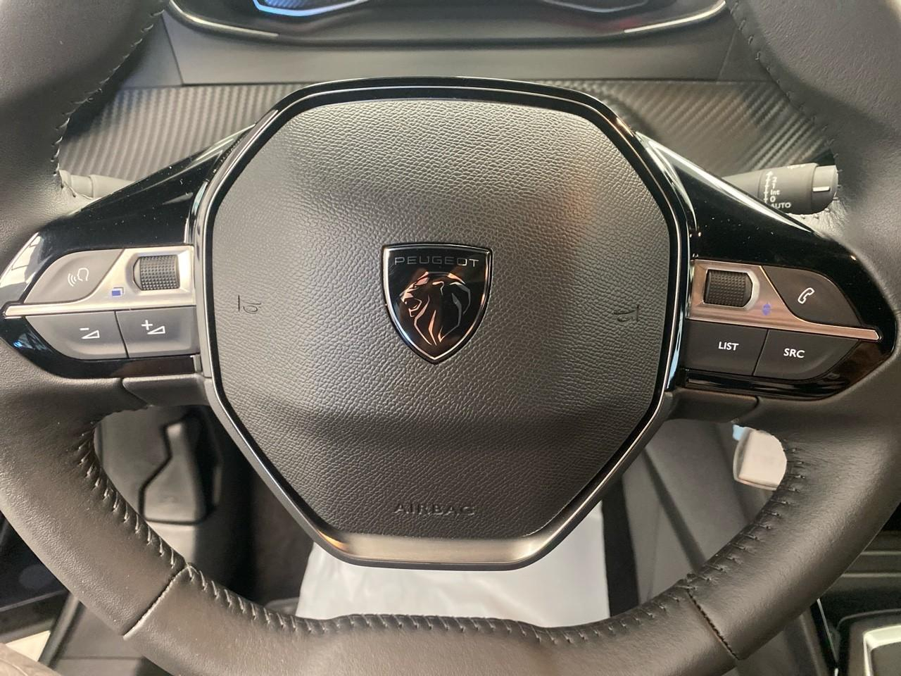 Peugeot 2008 100 s&s bvm6 style — photo 17